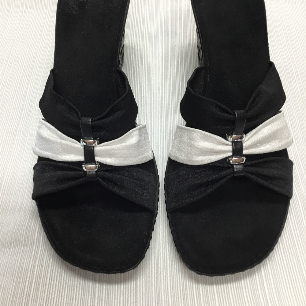 Eitienne Aigner Slide On Wedges - Picture 6 of 8